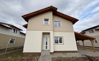 Casa individuala cu 5 camere in Mosnita Noua zona castel - Poză 10