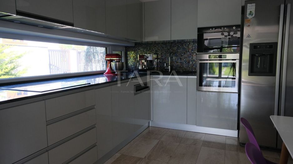 Vila de lux în Borhanci – Arhitectură deosebită, design exclusivist - Poză 3