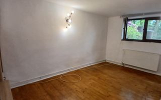 Apartament 3 camere cu gradina | zona Centrala - Poză 7