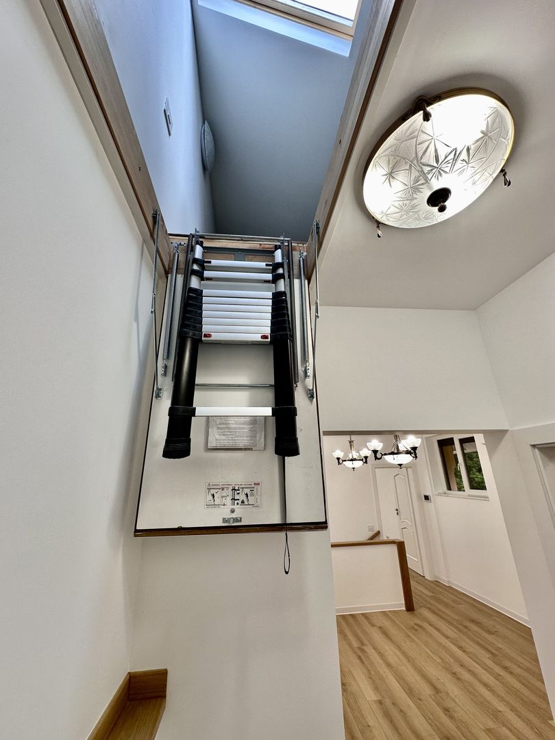 Casa de inchiriat, 3 camere, 3 bai, renovata, prima inchiriere. - Poză 18