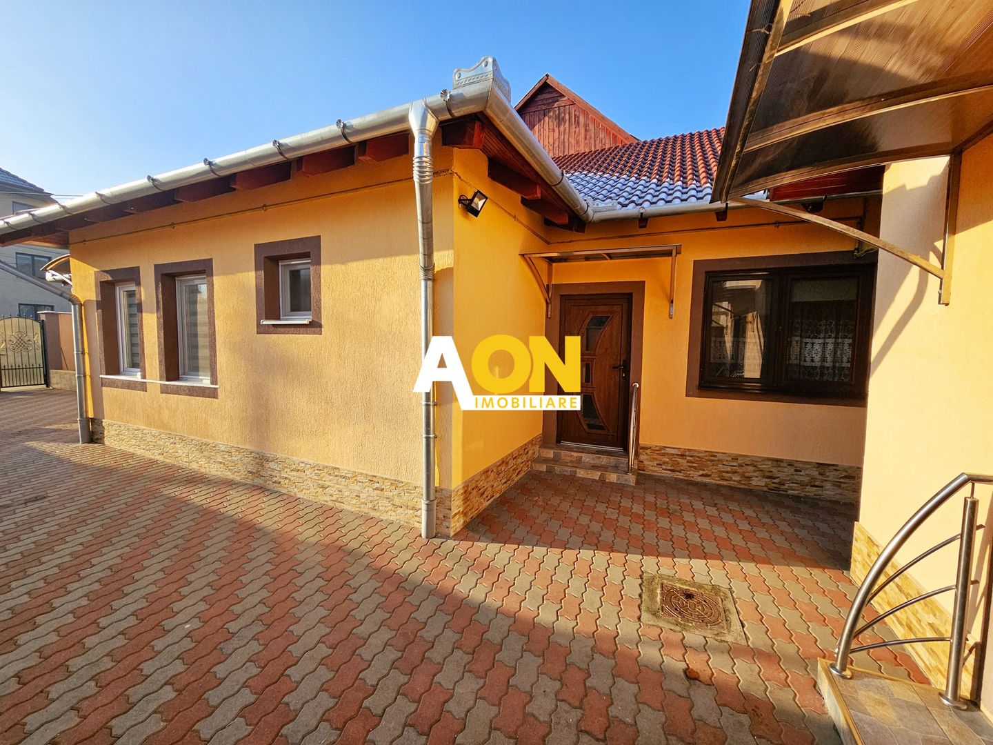 Casă 4 camere, renovată, mobilată, utilată, 410 mp teren, zona Centru - Poză 9