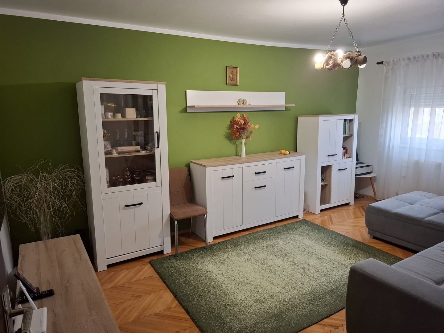 Soarelui | 3 Camere | Centrala proprie | 2 Clime | Bloc izolat | Rulouri El. - Poză 2