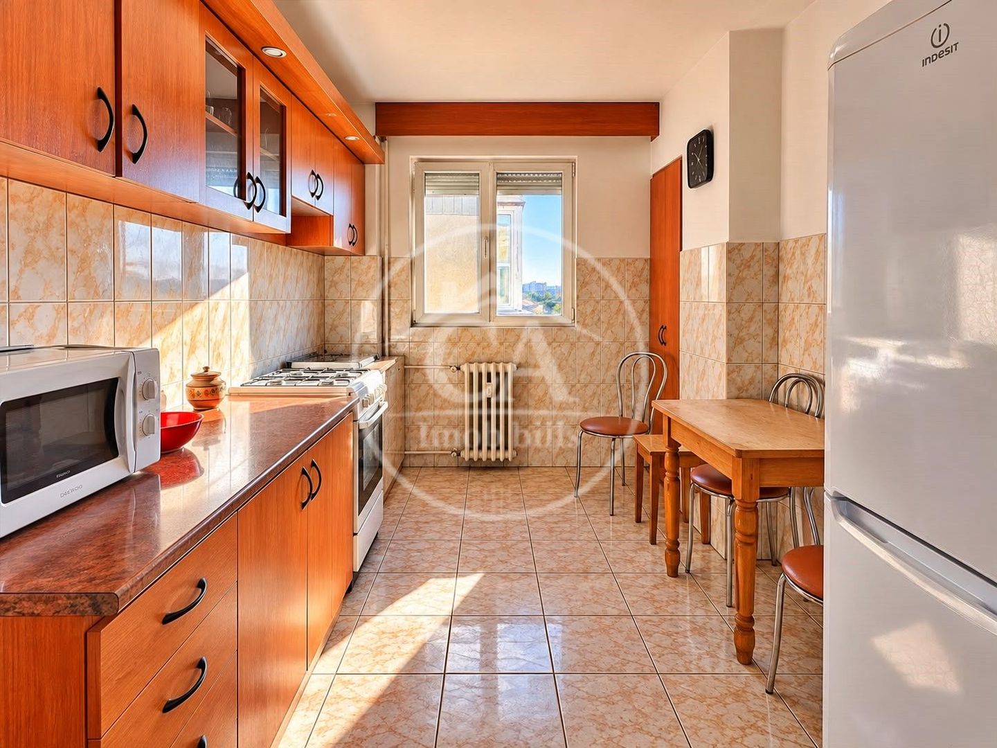 Apartament de vanzare cu doua camere in zona Dacia Oradea - Poză 5