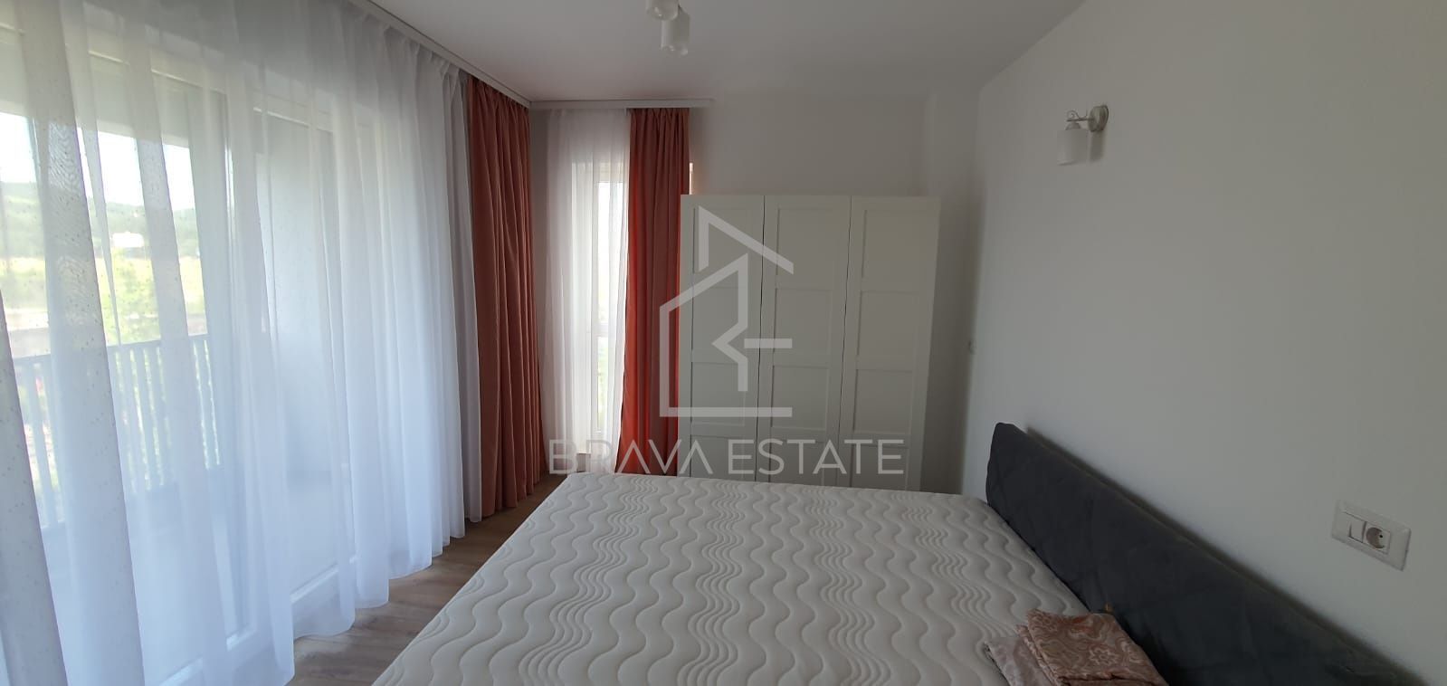 Apartament 2 camere, 55mp, zona VIVO - Poză 4
