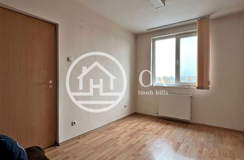 Apartament de vânzare cu 2 camere pe Calea Borșului, Oradea - Poză 4