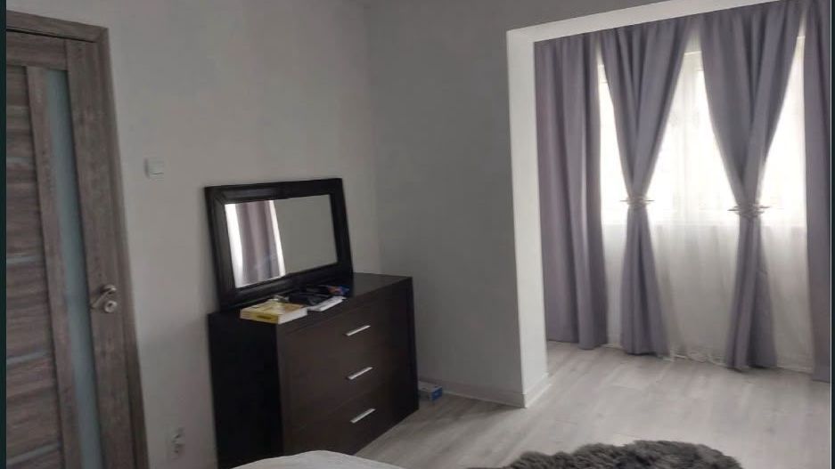 Apartament 2 camere in zona Campia Libertatii - Poză 4