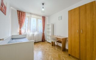 Apartament cu 3 camere decomandate | Zona Facultății de Litere - Poză 1