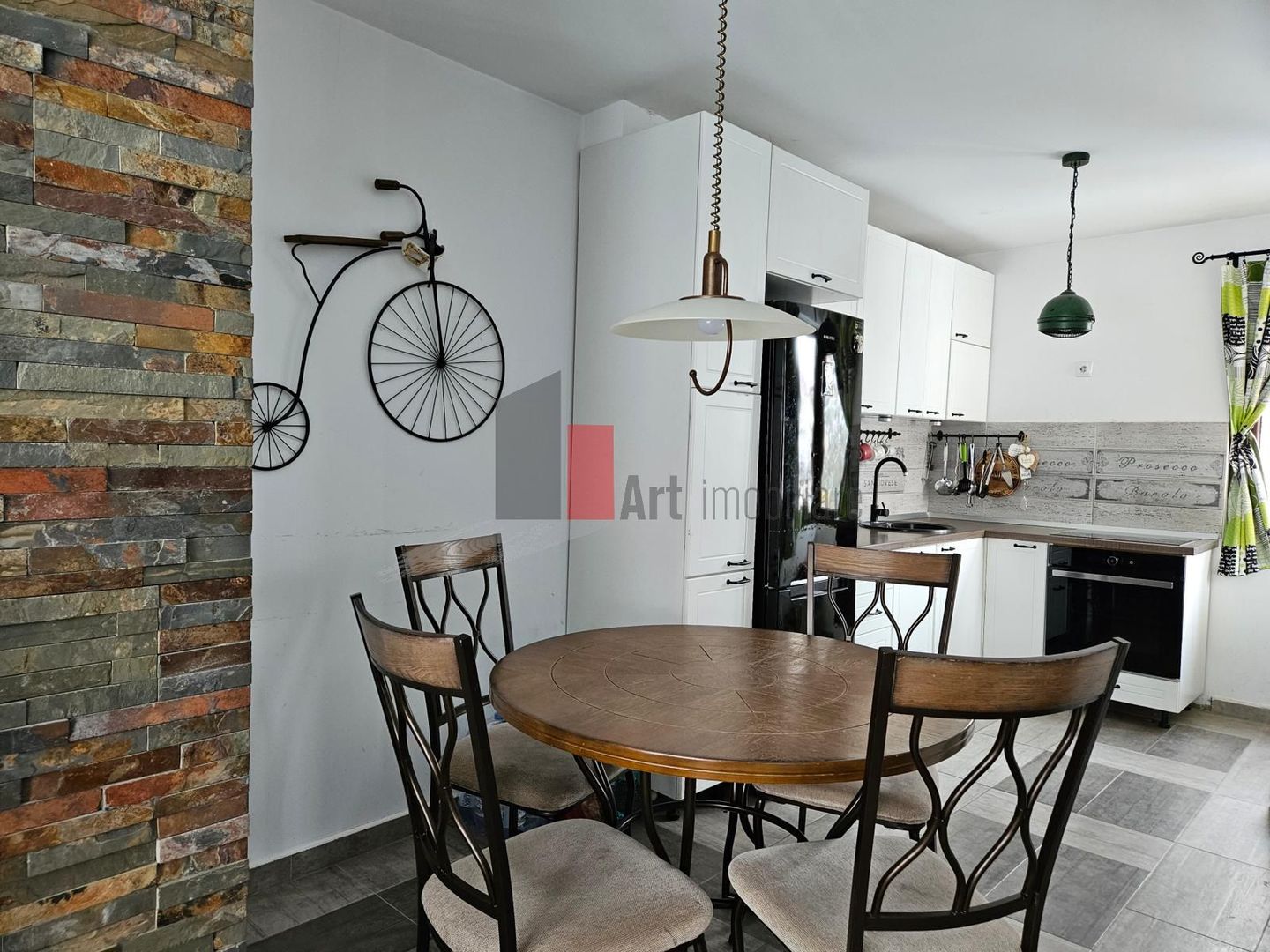 VILA   IN CARTIER HENRY COANDA - Poză 1