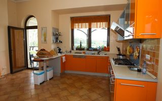 SNAGOV | VILA DE LUX CU 90M DESCHIDERE LA LAC | POZITIE EXCEPTIONALA - Poză 30