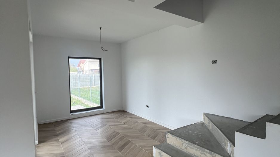 Vila 4 camere Dumbravita - Poză 14