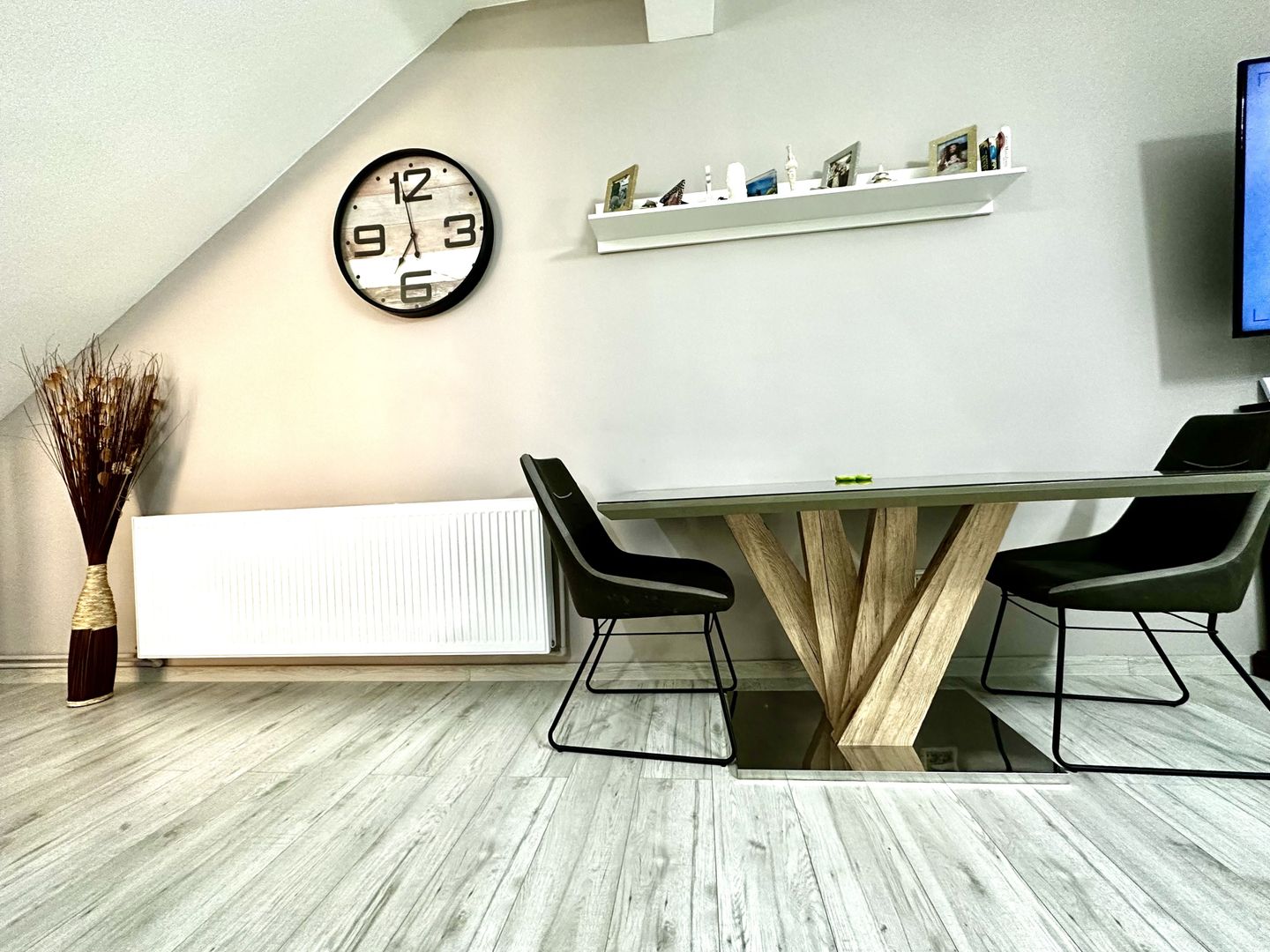 Duplex generos, 120 mp utili, modern si mobilat, in  Mosnita Veche - Poză 3