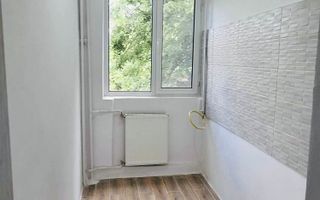 Sagului – Piața Doina | 2 Camere | Etaj 3 | Renovat Recent | Aproape de Tot - Poză 3