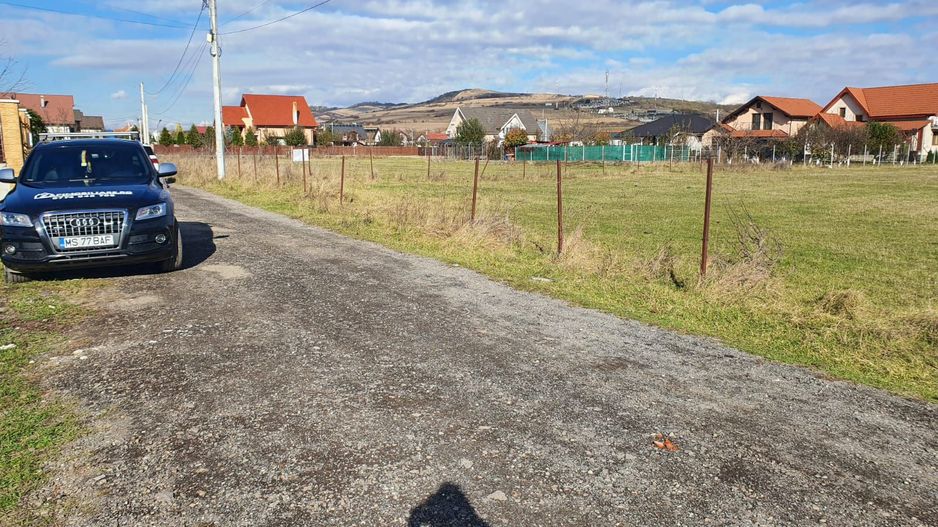 Teren intravilan 4.690mp.deschidere la 2 drumuri,zona Unirii - Poză 4