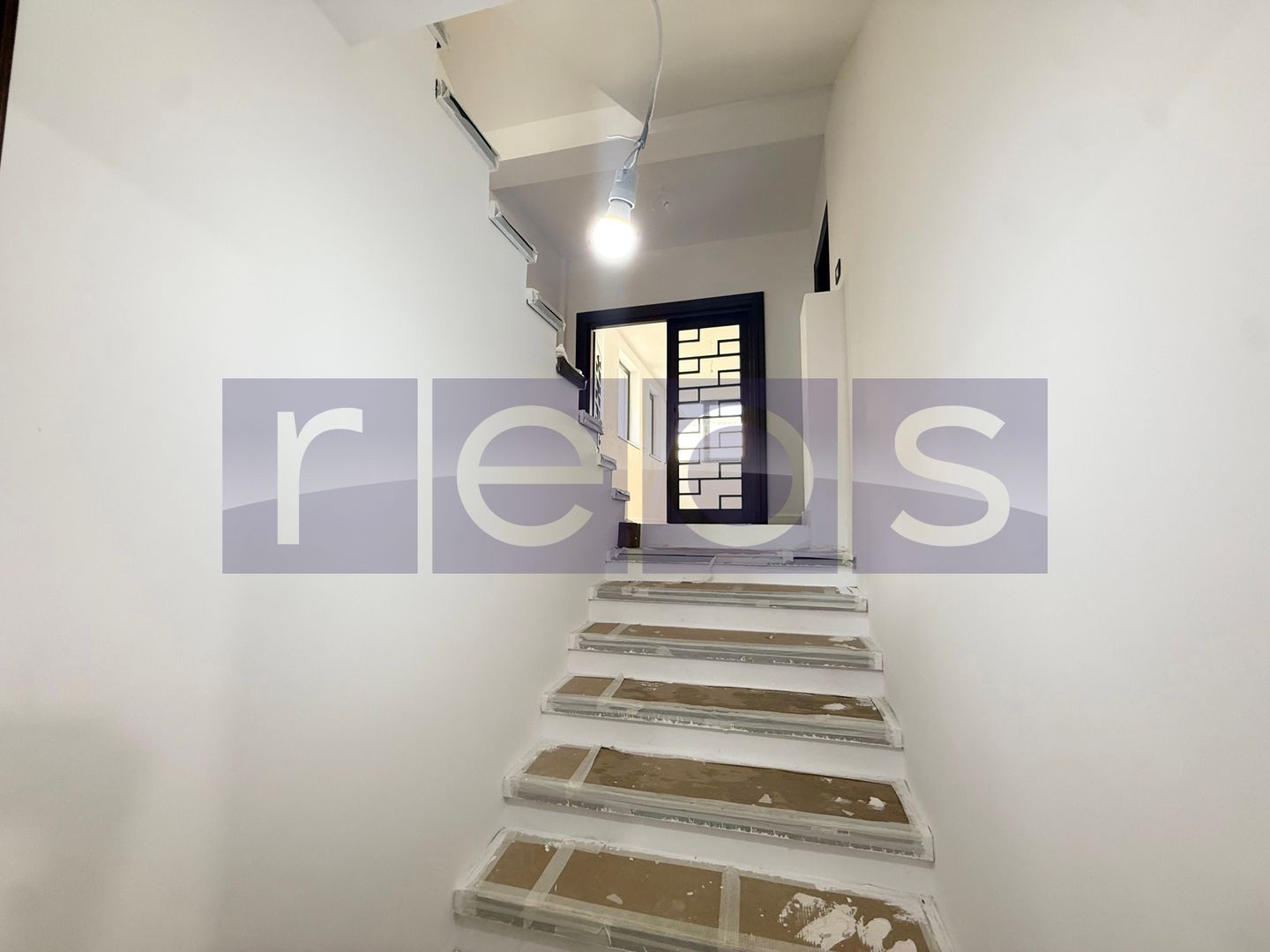 VÂNZARE VILĂ | ZONA OZANA | 5 CAMERE | ÎNCĂLZIRE ÎN PARDOSEALĂ - Poză 18