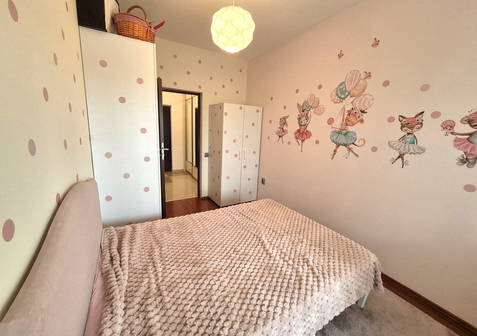 Apartament 3 camere, zona Bazilescu-Jiului. - Poză 4