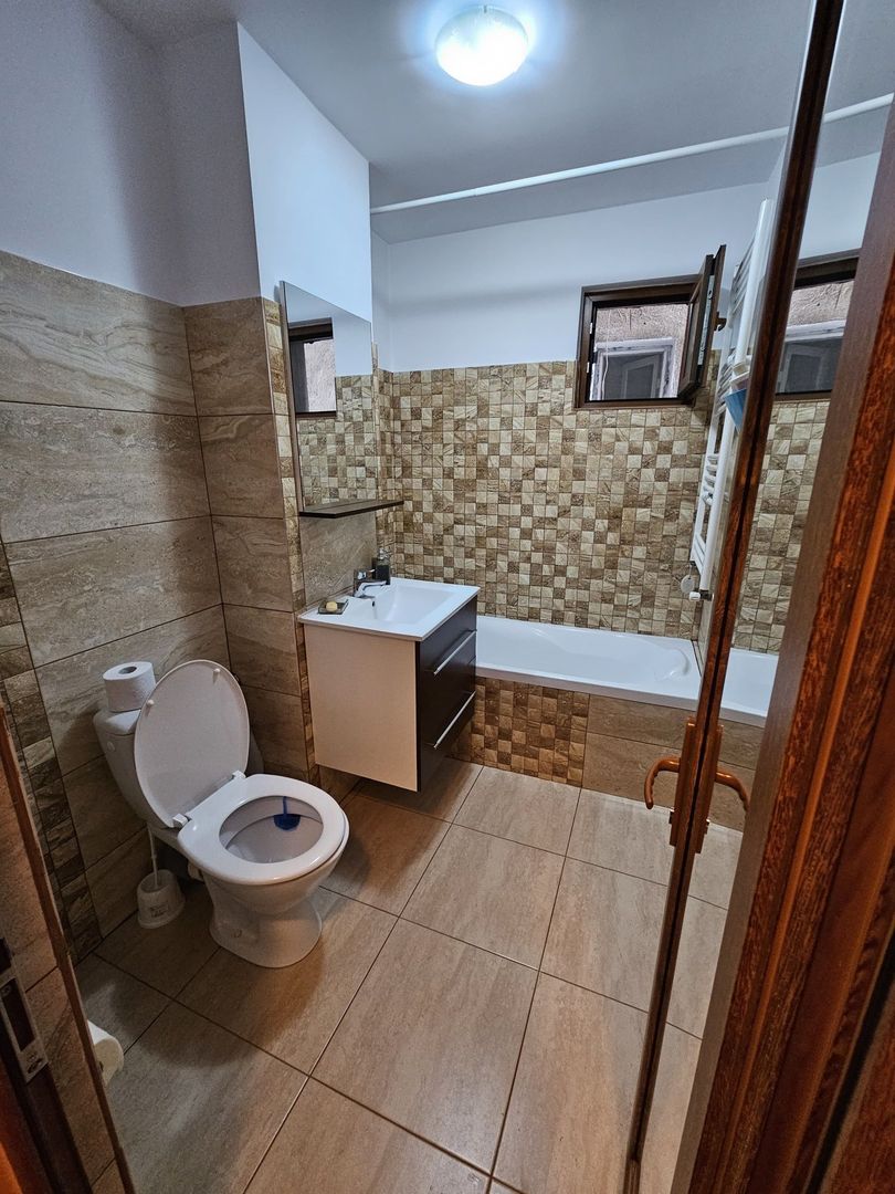 inchiriez apartament cu doua camere, decomandat, in Micro 20 - Poză 8
