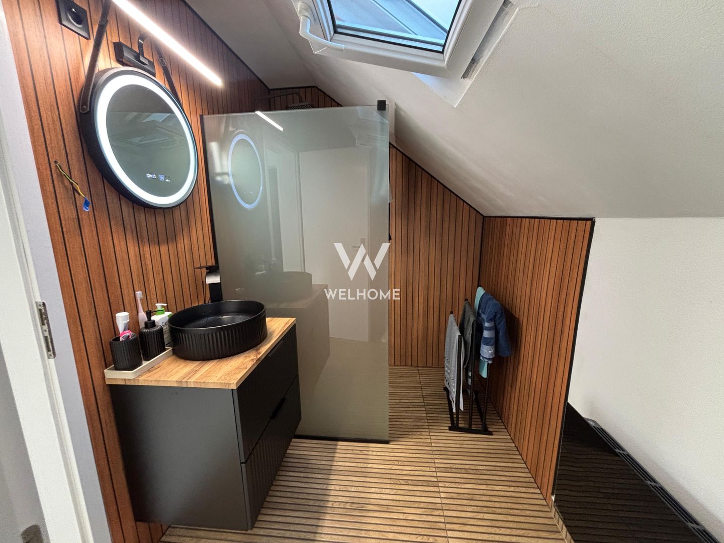 Casa INDIVIDUALA -Zona Lacul Lui Binder - Poză 11