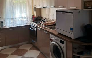 Apartament cu trei camere, zona Racadau 74 mp - parcul Trandafirilor - Poză 7