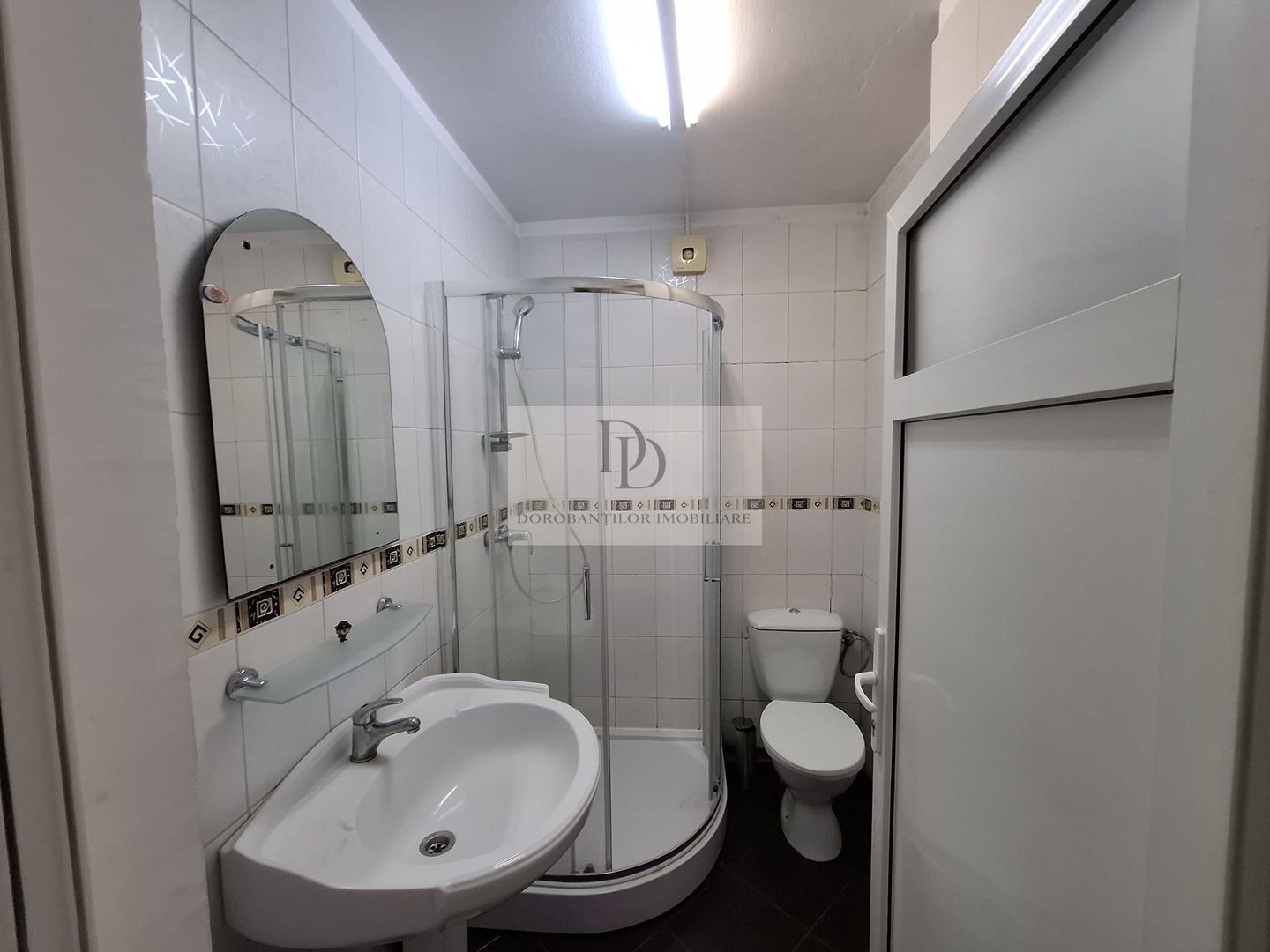Apartament cu Potențial Investițional + Boxǎ | Zona Andrei Mureșanu - Poză 8