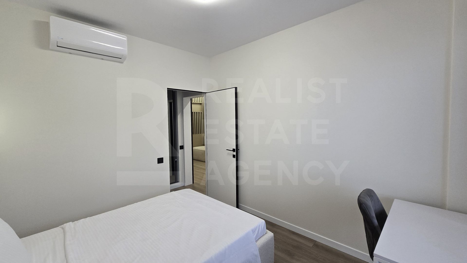 Vânzare, apartament, 3 camere, str. Calea Ieșilor, Sculeni - Poză 11