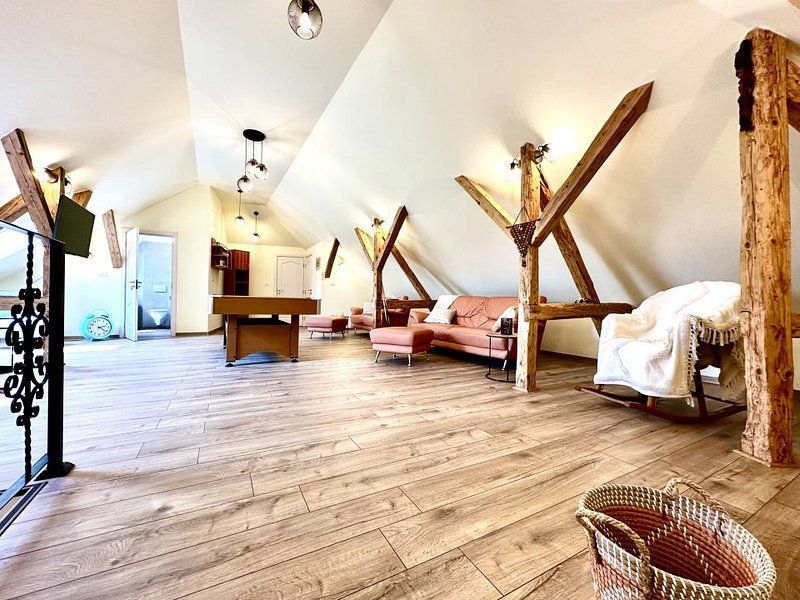 Închiriere casă cu grădină și șemineu în Timișoara – Stil și confort! - Poză 7