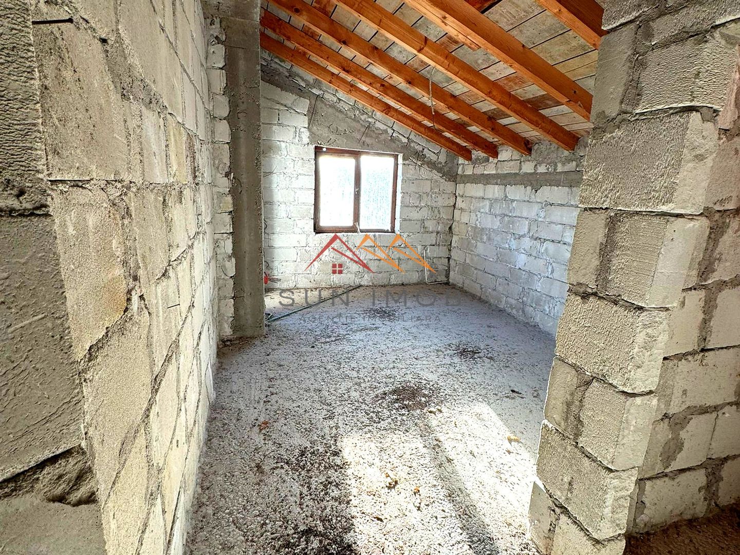 Vila S+P+E, priveliste deosebita, 6 camere, garaj, terasa, Cornu, PH - Poză 22