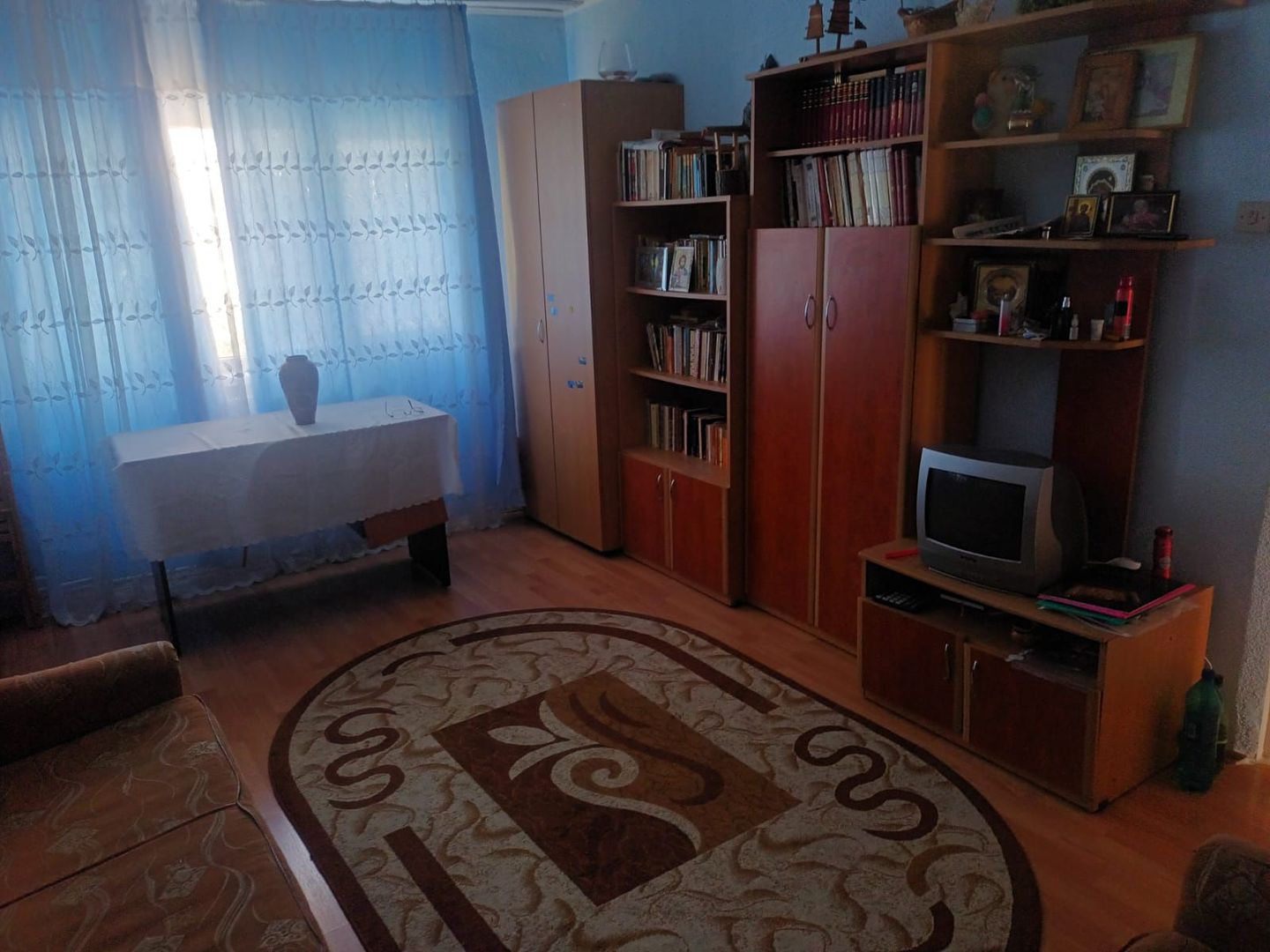 Apartament 4 camere, etaj 3, mobilat și utilat, zona DECEBAL; - Poză 5