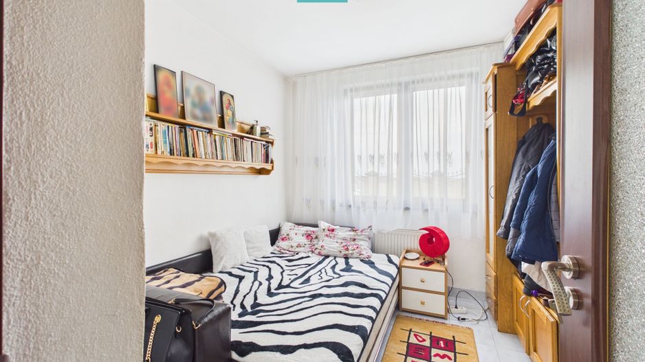 Vilă cu 6 camere și teren generos în Șagu - Poză 19