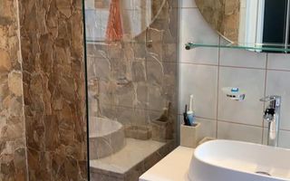 🏡 Casa individuala. Mobilata si utilata. Piscina exterioara.✨ - Poză 15