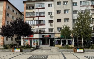 Închiriere spațiu comercial ultracentral, Pașcani – 60 mp - Poză 3