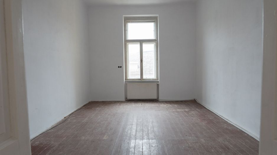 De vanzare Cladire bloc Istoric Central Arad D+P+E+M curte proprie - Poză 21