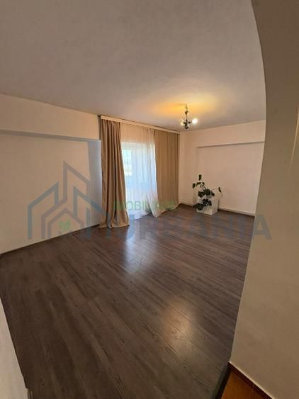 Apartament 3 camere de vânzare în Cug, zona Biserica Înălțarea Domnului, Iași - Poză 14