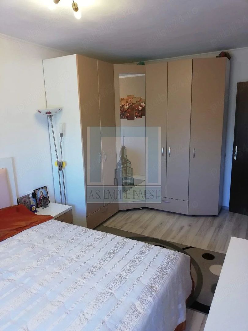 De vânzare apartament 3 camere/ zona Codrii Cosminului - Poză 3