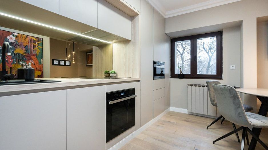 LUX, ULTRACENTRAL 4 cam / P-ta Victoriei-Guvern,Str. Mexic - Poză 4