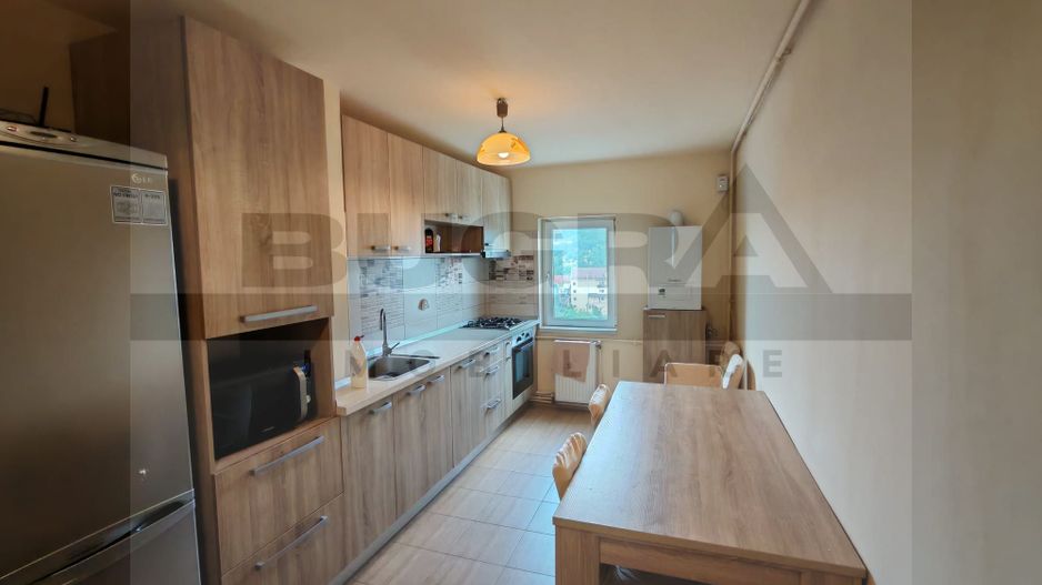 Apartament de 4 camere, decomandat, 79mp, parcare, zona BIG - Poză 1
