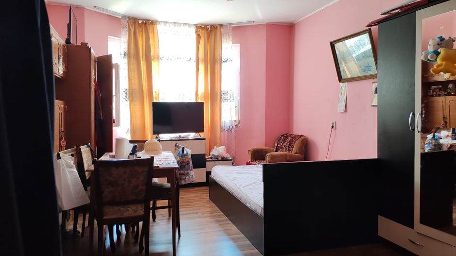 Vanzare apartament 5 camere in vila zona Calarasi - Poză 9