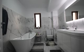 Modern si primitor - Poză 21