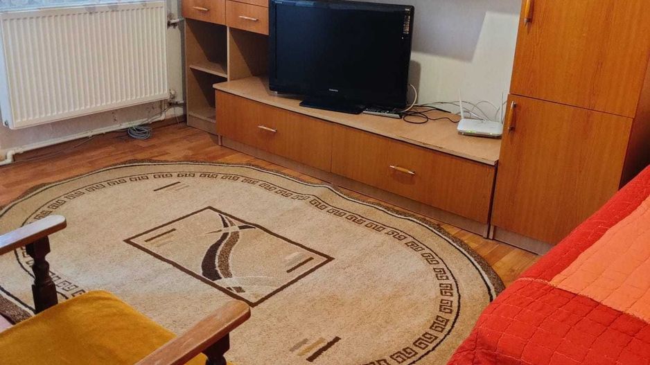 Inchiriez garsoniera Ciuperca - Poză 1