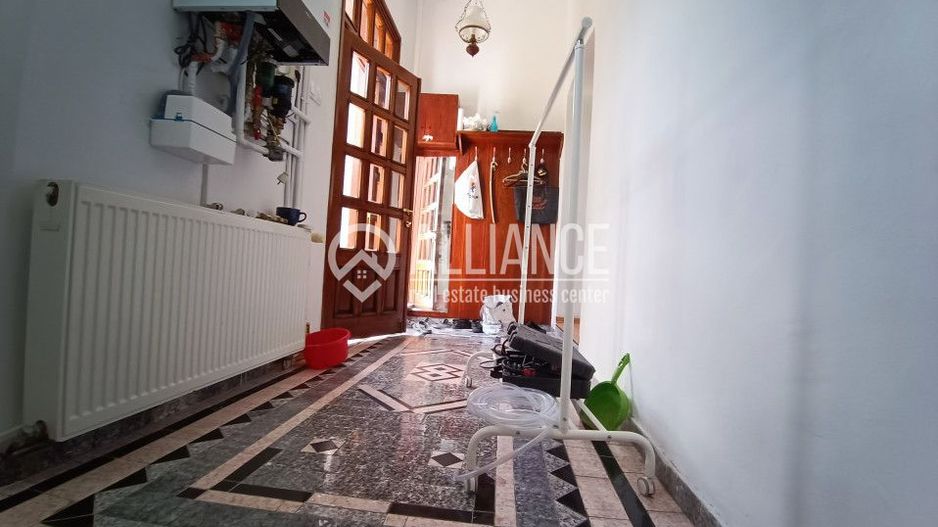 CENTRU SALA SPORTURILOR(COD03)- Casa interbelica si curte generoasa ! - Poză 32