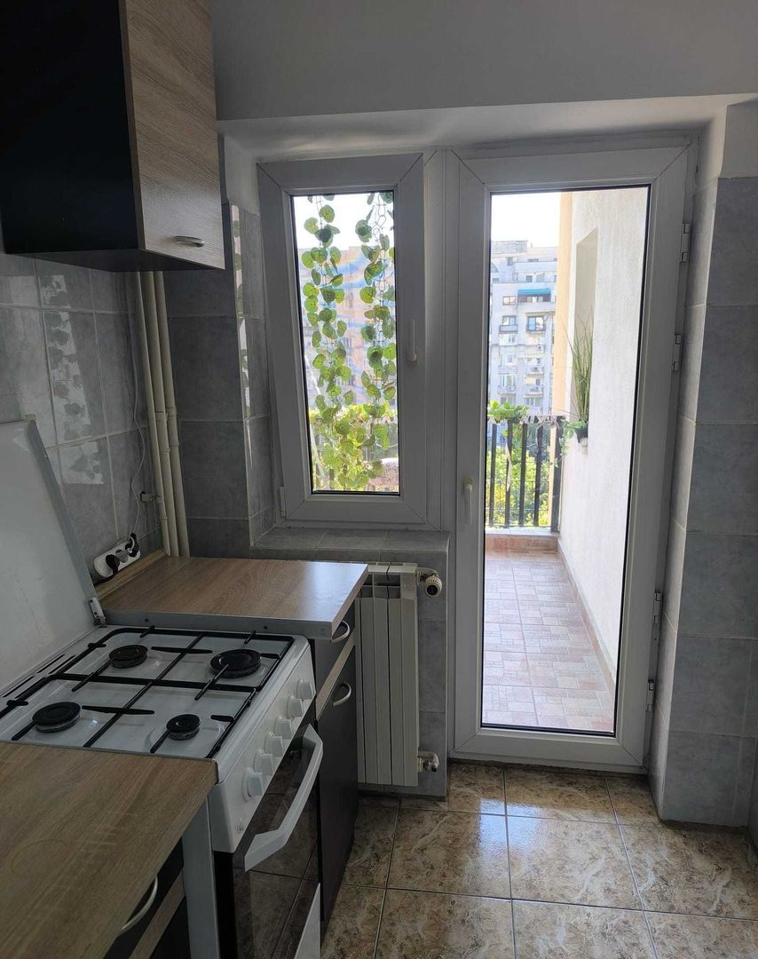 De Închiriat 2 Camere, Bd. Unirii,  3 Balcoane, Loc de Parcare - Poză 5