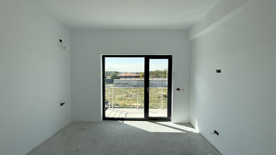 Vila 5 camere Tunari langa Cosmopolis - Poză 13