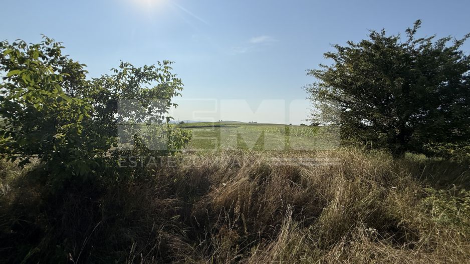Teren extravilan | Rădăuți | 600 m de centură | 20 m front - Poză 3