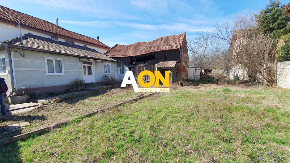 Casa veche, demolabila, 1.426 mp teren parcelabil, zona Maieri - Poză 1