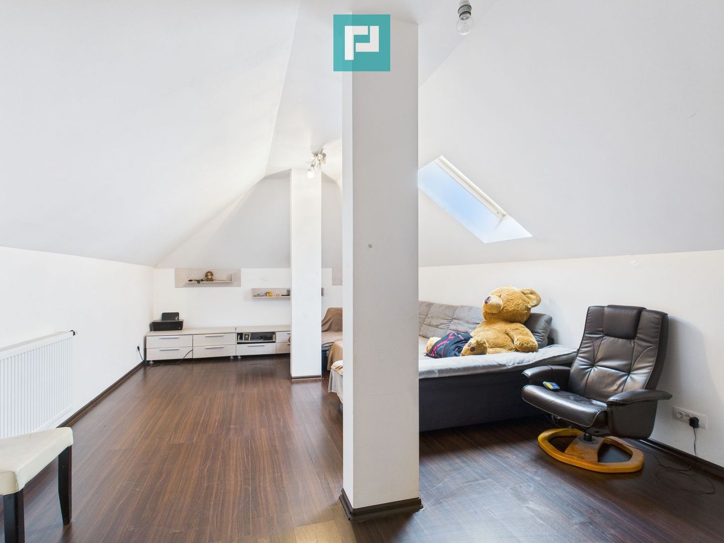 Casă individuală spațioasă, la 10 km de Timișoara - Poză 19