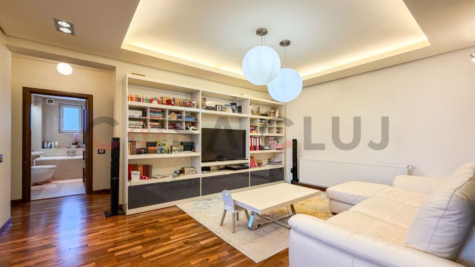 3 camere, bloc tip vila, Andrei Muresanu - Poză 3