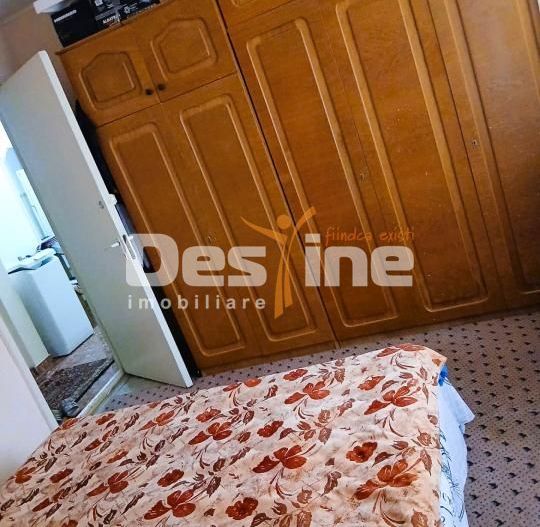 Apartament cu 3 camere de vanzare zona centrala - Poză 12
