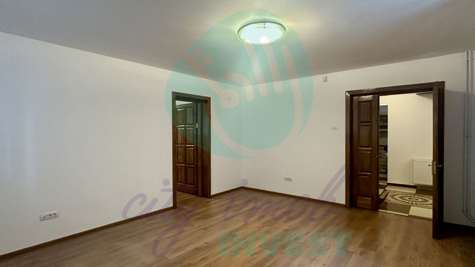 Casa eleganta si curte proprie de 71 mp in zona Plantelor - Poză 12