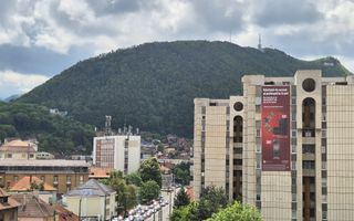 Onix, apartament cu priveliste spre Tâmpa - Poză 2