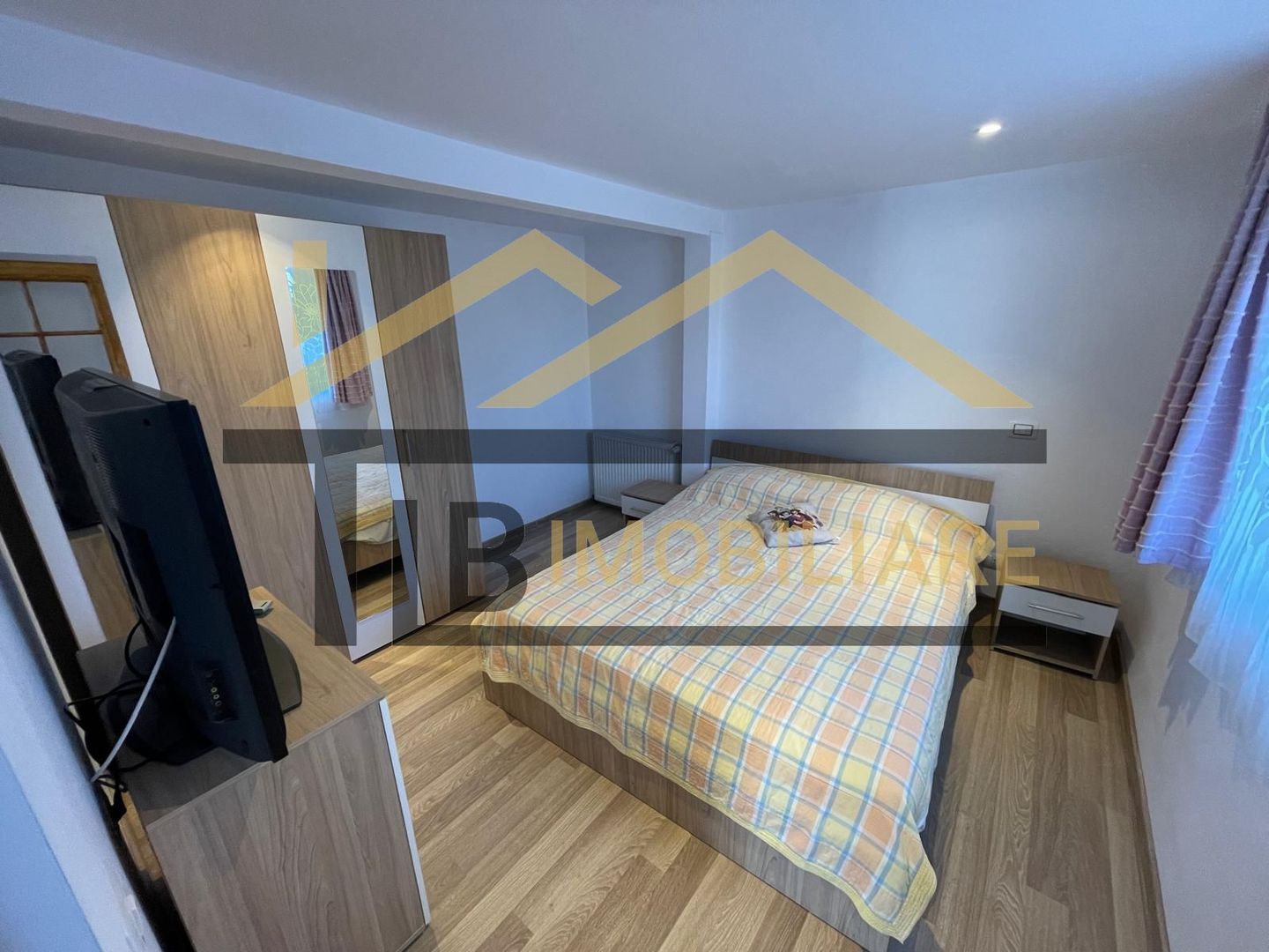 Casa de 3 camere, 50 mp, 30 mp terasa, Zona Sangeorgiu de Mures - Poză 6