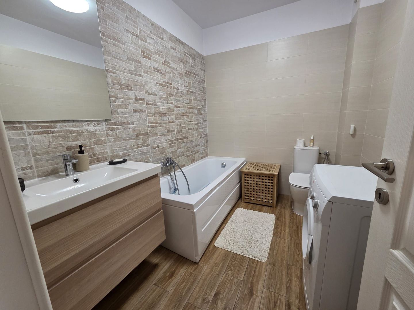 AP. 2 CAMERE DOBROESTI, CENTRALA PROPRIE, LOC DE PARCARE, BLOC NOU - Poză 8